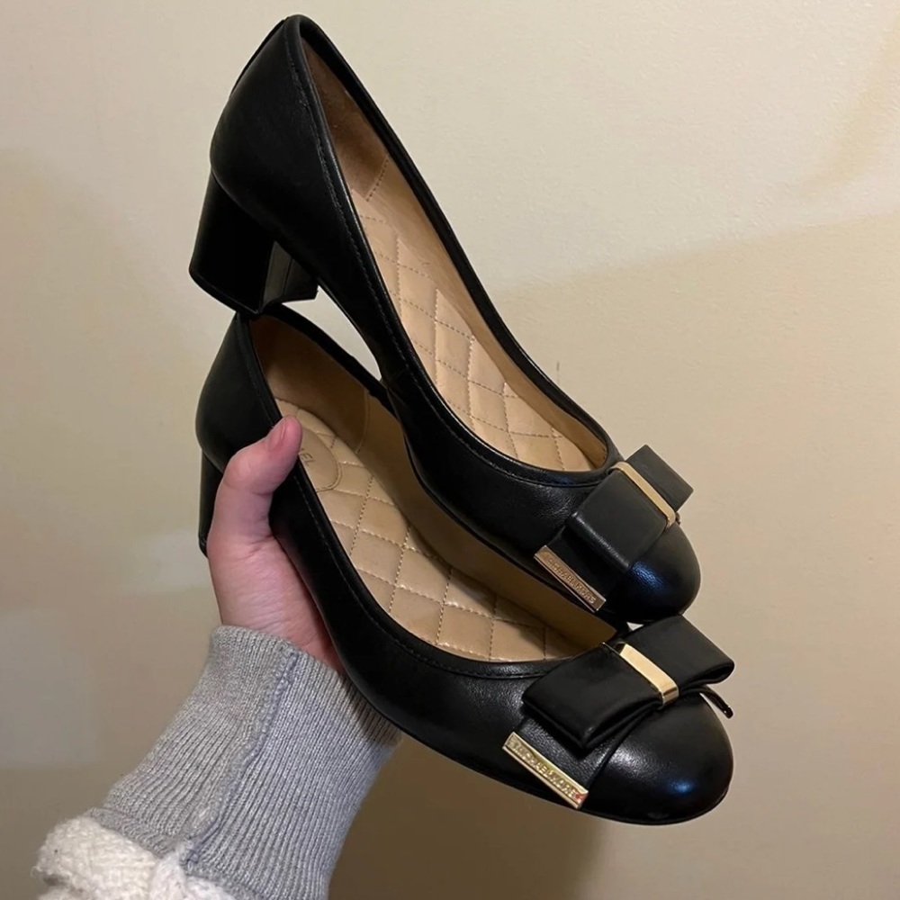 michael kors pumps